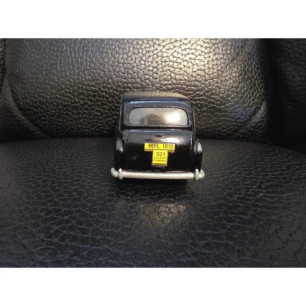 London Taxi Cab Budgie Models Diecast w/ Box Made In England & Double Decker Bus
